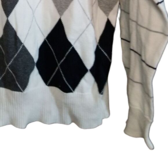 BKE Buckle Men's Argle Sweater White, Black and Gray V-neck Pullover XXL - Picture 6 of 6
